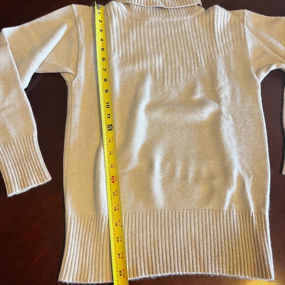 Mary‎ Ann Restivo Womens  Turtleneck Sweater 100% Cashmere S Beige Ribbed - Picture 7 of 9
